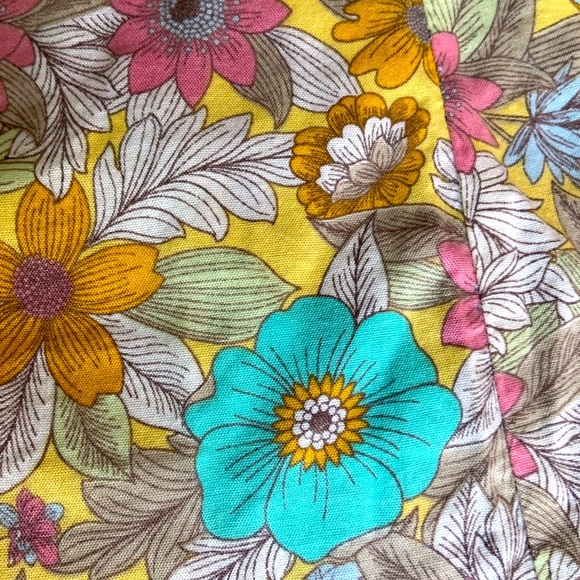 NWT a.n.a Floral Cropped Tank - Picture 4 of 5